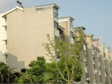 学府花苑一楼带汽车库,户型正,采光视野不错。。。