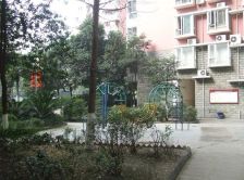 长富新城 1室1厅 东北