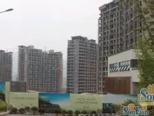 石马河 国奥村三房131万