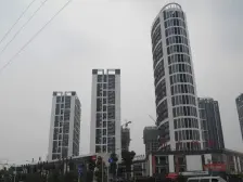 业主诚心出售,视野开阔,楼层适中,交通方便。