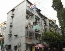 内环边,房龄新94年,配套成熟,南北通两房,采光良好
