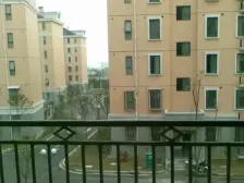 房龄新 好停车 户型方正 带60平米大隔楼