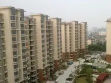 断供很久的次新小区大面积电梯一房