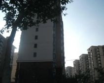 精装修,小区中心位置,主卧朝南,电梯房,南北通透,交通便利,采光充足