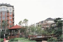 香樟城市花园 非顶楼 【 另有42.5平方汽车库】 诚心售