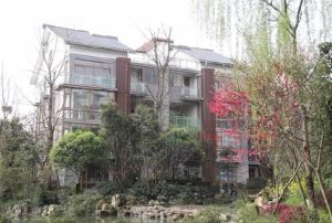 泓坊河畔 4室2厅 南