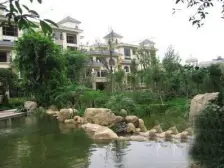 经开区 恒基翔龙江畔四房191万