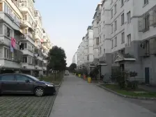 新上D铁口,采光好,江花园一区5室2厅,诚心,送自行出库急