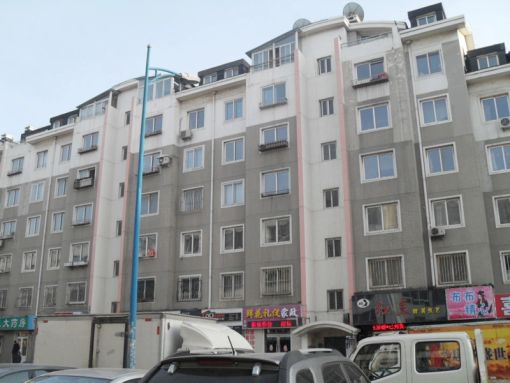 美林园3室2厅2卫东南北朝向4000.00元/月出租