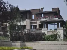 照母山 万科悦府四房