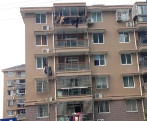 文贤苑:大三房,使用空间大,户型正气,采光好