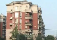 张家山花园东区精装好房,地理位置优越,出门就是公园