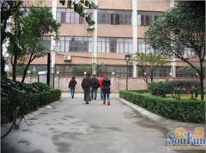 教育学院教师公寓3室1厅东