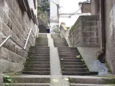 大溪沟 枣子岚垭菜市巷一房24.3万