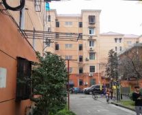 近娄山关路地铁站,双轨交汇,无抵押,产权清晰,满五只有一套店长力推
