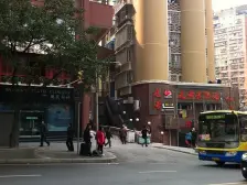 解放碑 怡景大厦三房155万