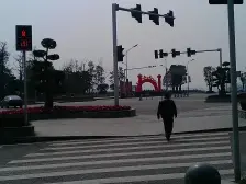 近双轻轨站 华熙商圈旁 住家装修 配套成熟 看房方便