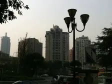 视野开阔 洪崖洞旁 交通便利配套完善