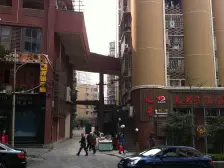 解放碑 临江路(渝中)三房100万