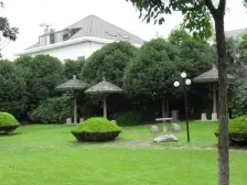 西郊宾馆旁独栋别墅,满五年诚意出售