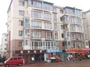锦城园早市夜市三室两卫五明户型近地铁万达