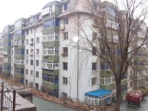 东西向两室小户型位置好采光好价格美丽诚心出售