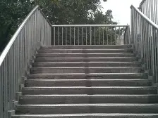 近袁家岗地铁站、带露台、近万象城、龙湖天街