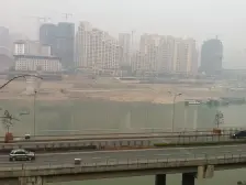 化龙桥,李子坝,轻轨站畔江楼,江景房