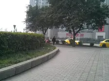 精装三房,家电齐全,拎包入住,诚心出售