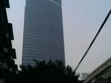 袁家岗轻轨旁 精装修 随时看房+近龙湖