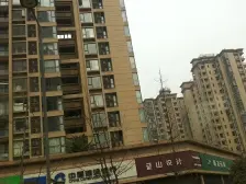 万科翡翠天麓次新精装三房 房子保养好