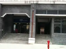 轻轨站,新世纪楼上的房子,配套成熟,出行方便