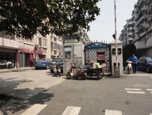 满五年三房两厅一卫中间楼层采光无遮挡看房随时