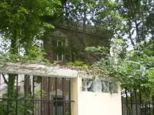 内环内衡复风貌区 华山绿地旁 满五唯① 三开间朝南