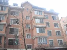 天兴花园三期 4室2厅 南 北