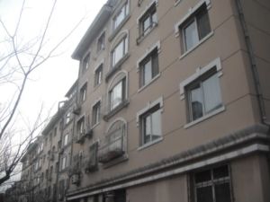 封闭小区交通方便配套齐全一梯一户房主诚心卖