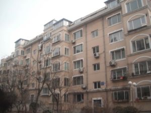 多层洋房南北通透三室户型好有两个露台