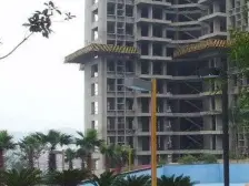 华岩新城 海兰云天畔山林语四房82.4万