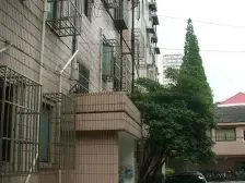 近华山绿地天然氧吧 多层南北通两房 朝南双阳台 小区电梯待装