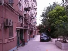 新华路·法华镇路720弄·一楼带花园