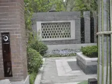 渝北西政轻轨站旁 中式联排别墅 带双车位诚心出售