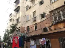 近地铁,精装修,拎包入住。随时可看,很诚意!