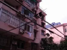 一梯两户得房率过85%另附三十五平院子阳光直射房间