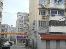 顶层复式 实用面积高达250平,利用率高,小区中间位置