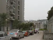上叠别墅,带屋顶花园和露台,业主安心卖