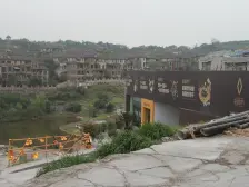 临湖精装修上叠别墅带产权车库和屋顶花园