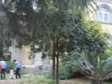 小区生活出行方便 此房户型方正 客厅宽敞 大阳台