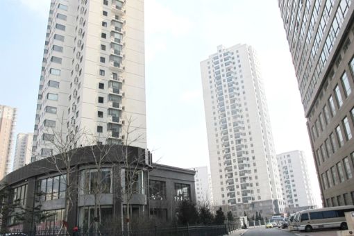 星海阳光3室2厅2卫南北朝向7500.00元/月出租