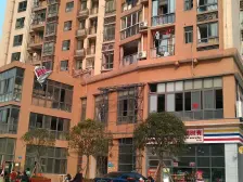 户型好,正规大3房,距离轻轨站近,交通方便配套成熟