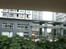 大露台的江景房,轻轨站佛图关出口旁,